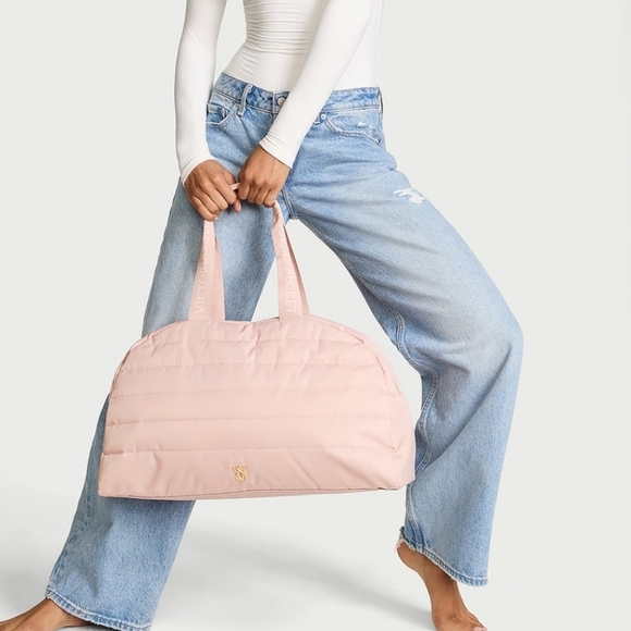 Victoria's Secret Handbags - VS SPORT PINK DUFFLE BAG💄2024💄